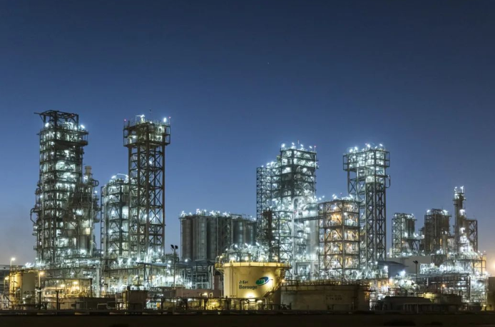 yl23411集团官网股份资讯｜市值超600亿美金！全球化工及新材料行业迎来新巨头！